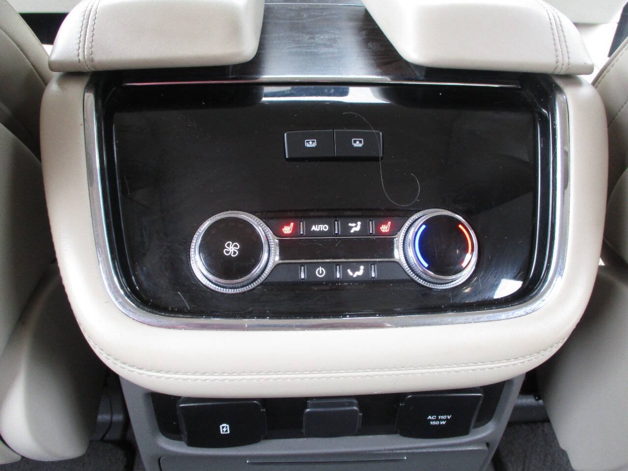 Used 2018 Lincoln Navigator Reserve w/ Technology Package AWD/4WD image 36
