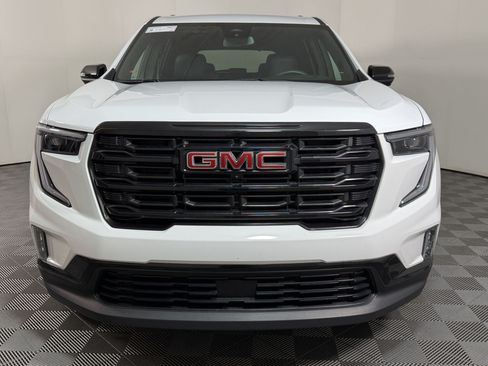 Used 2025 GMC Acadia Elevation w/ Elevation Premium Package FWD image 5
