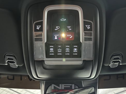 Used 2024 RAM 1500 Laramie AWD/4WD image 32