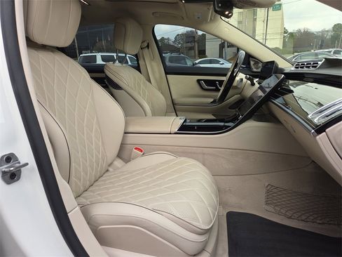 Used 2022 Mercedes-Benz S 580 S 580 image 16