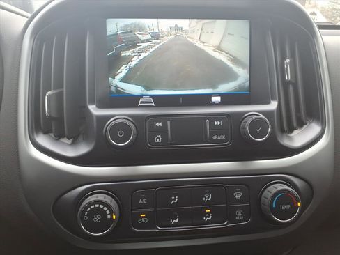 Used 2022 Chevrolet Colorado LT w/ LT Convenience Package image 28