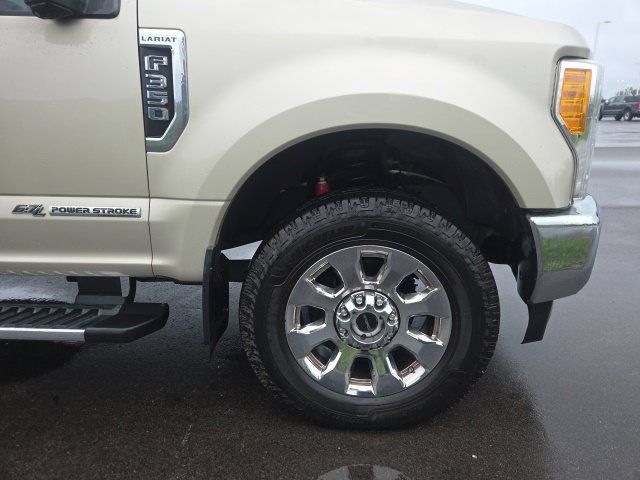 Used 2017 Ford F350 Lariat w/ Lariat Ultimate Package AWD/4WD image 5