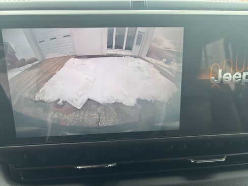 Used 2024 Jeep Wrangler Unlimited Sahara w/ Safety Group image 31