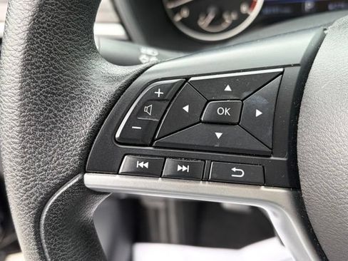 Certified 2024 Nissan Altima 2.5 SV FWD image 17