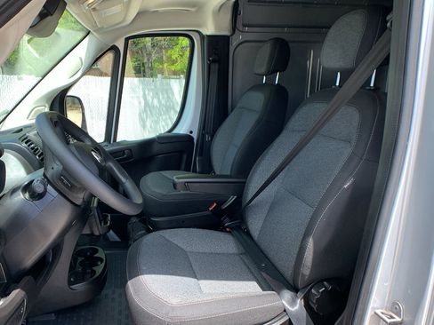 Used 2024 RAM ProMaster 1500 FWD image 12