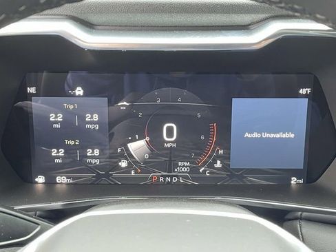 New 2025 GMC Canyon Elevation w/ Technology Package image 19