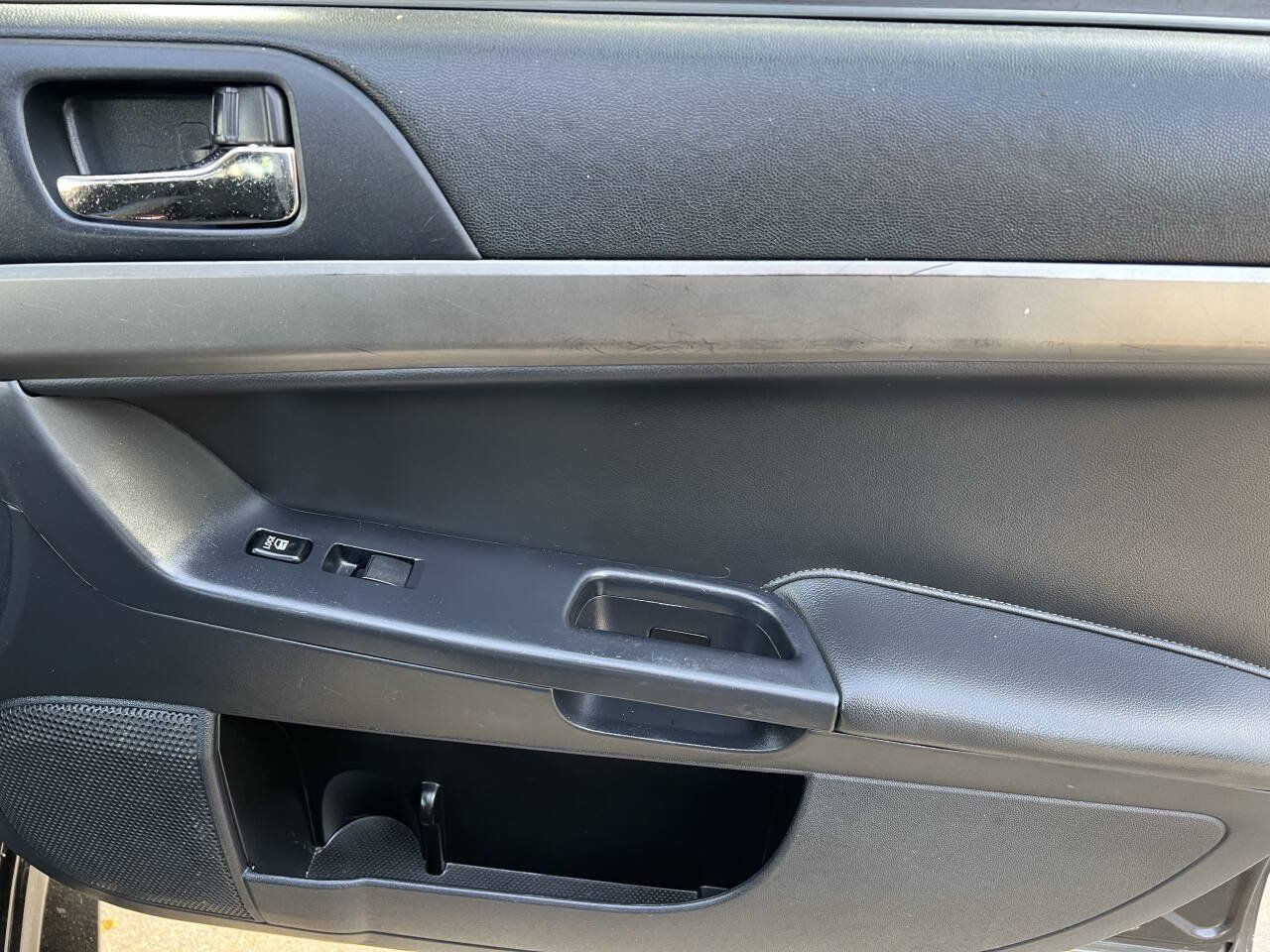 Used 2015 Mitsubishi Lancer ES FWD image 25
