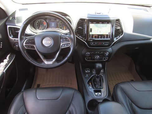 Used 2021 Jeep Cherokee Limited w/ Elite Package AWD/4WD image 17