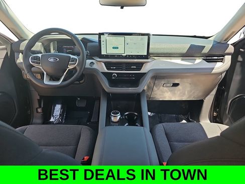 New 2026 Ford Explorer Active RWD image 9