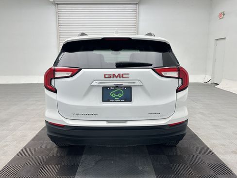 Certified 2024 GMC Terrain SLE w/ Driver Convenience Package AWD/4WD image 10