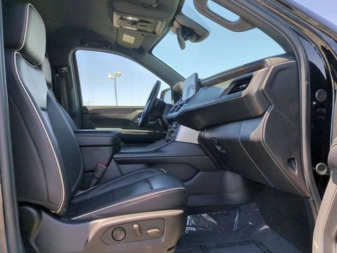 Used 2024 Chevrolet Tahoe Premier AWD/4WD image 37