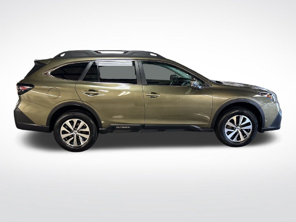 Certified 2022 Subaru Outback Premium AWD/4WD image 7