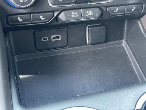 Used 2022 Chevrolet Tahoe LT RWD image 36