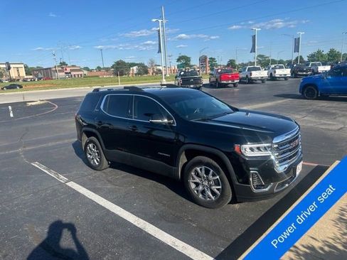 Used 2020 GMC Acadia SLT w/ Driver Alert Package II FWD image 3