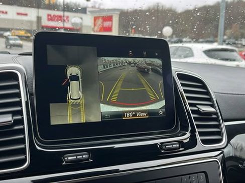 Used 2018 Mercedes-Benz GLE 550e 4MATIC image 16