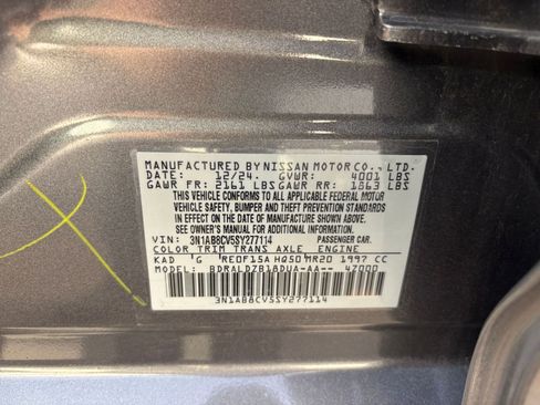 Used 2025 Nissan Sentra SV image 34