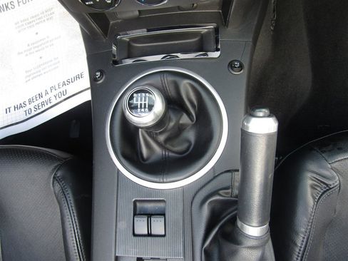 Used 2007 MAZDA MX-5 Miata Touring w/ Interior Trim Pkg image 28