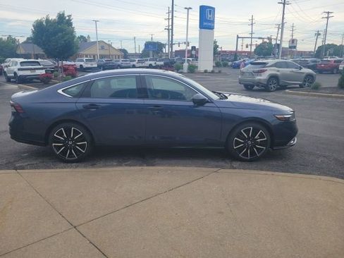 New 2026 Honda Accord Touring image 4