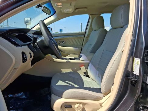 Used 2018 Ford Taurus SE FWD image 23