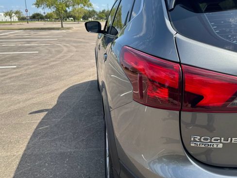 Used 2018 Nissan Rogue Sport S w/ S Appearance Package FWD image 22