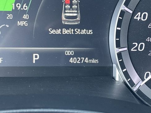 Used 2023 Toyota Highlander L image 12