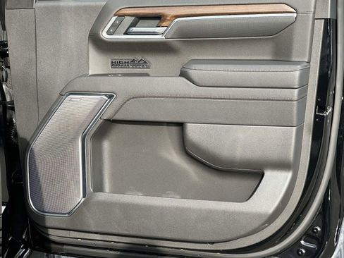 Certified 2025 Chevrolet Silverado 1500 High Country w/ Midnight Edition image 25
