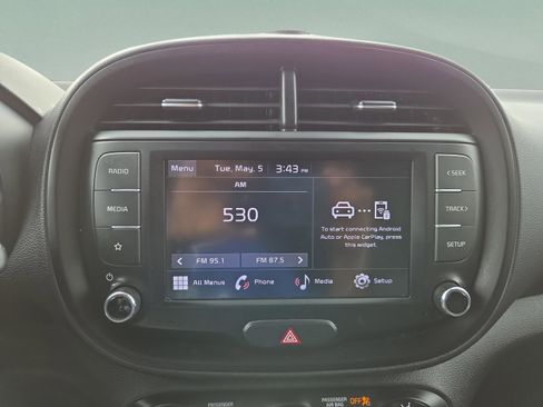 Used 2022 Kia Soul LX w/ Technology Package FWD image 16