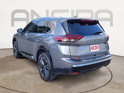 Certified 2024 Nissan Rogue Platinum w/ Platinum Premium Package FWD image 9