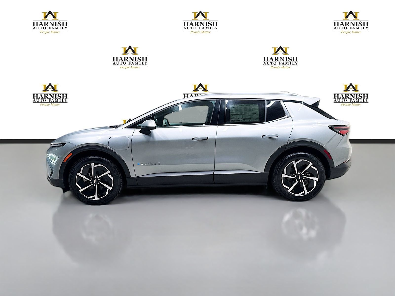 New 2026 Chevrolet Equinox EV LT FWD image 9