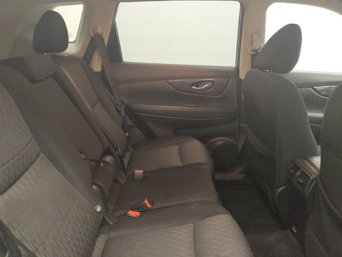 Used 2020 Nissan Rogue SV w/ Sun & Sound Touring Package AWD/4WD image 19
