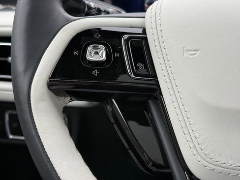 New 2026 Lincoln Aviator Black Label image 9