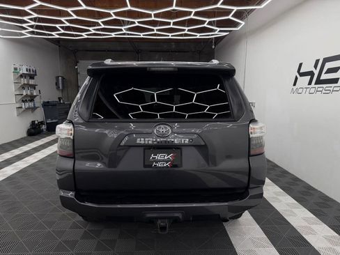 Used 2014 Toyota 4Runner 4WD image 18