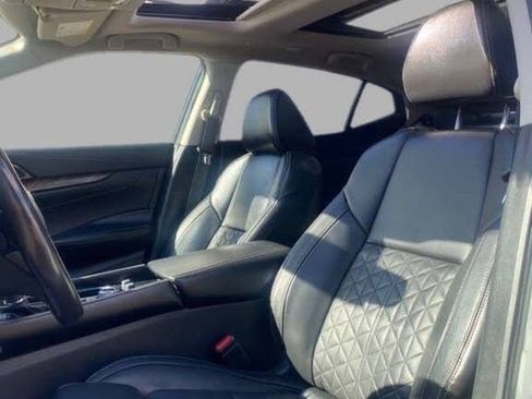 Used 2017 Nissan Maxima Platinum image 29