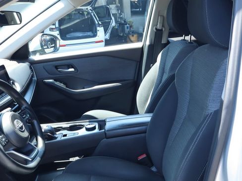 Used 2022 Nissan Rogue SV AWD/4WD image 19