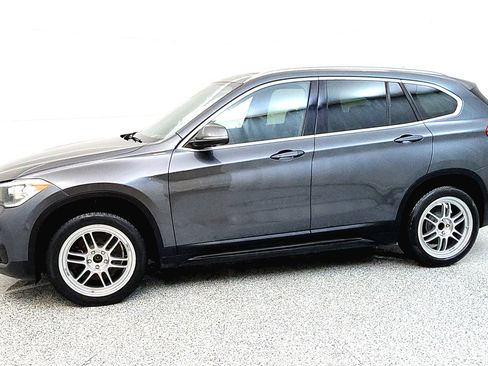 Used 2018 BMW X1 sDrive28i w/ Convenience Package FWD image 4