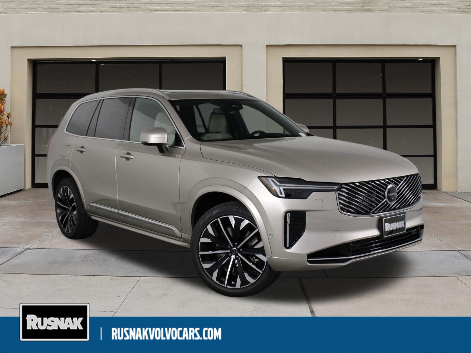New 2026 Volvo XC90 T8 Plus w/ Protection Package Premier AWD/4WD image 1