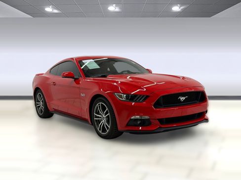 Used 2015 Ford Mustang GT Premium w/ Equipment Group 401A RWD image 5