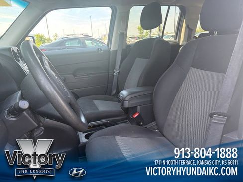 Used 2016 Jeep Patriot Sport FWD image 5