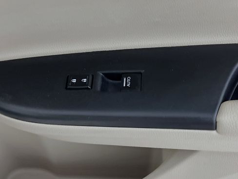 Used 2015 Honda Accord EX-L image 32