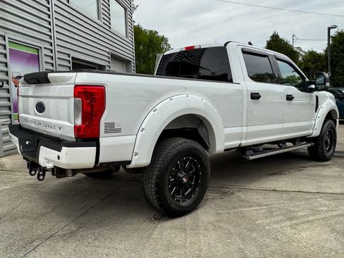 Used 2017 Ford F250 XLT w/ XLT Value Package AWD/4WD image 3