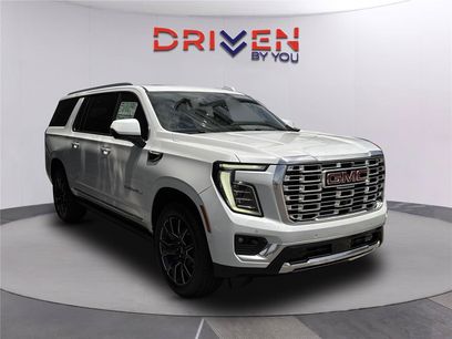 New 2026 GMC Yukon XL Denali w/ Sun & Power Step Package