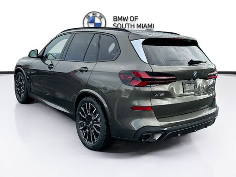 New 2026 BMW X5 xDrive50e w/ Executive Package image 4