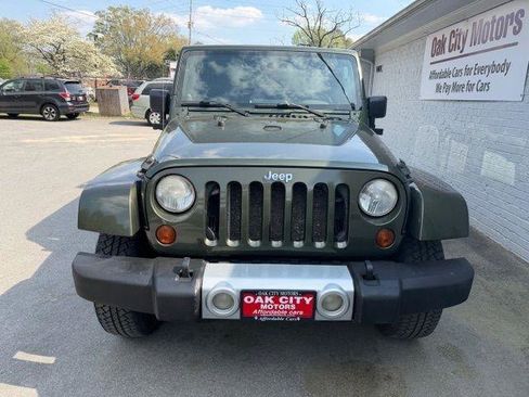 Used 2008 Jeep Wrangler Unlimited Sahara image 3