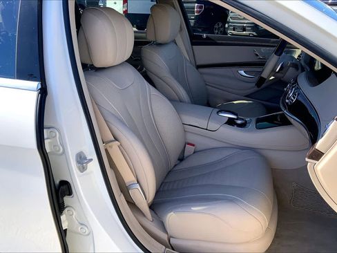 Used 2018 Mercedes-Benz S 560 4MATIC Sedan image 8