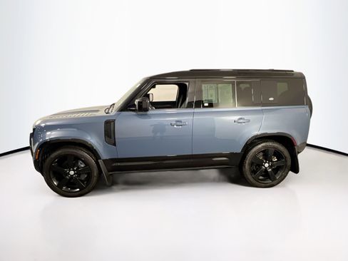 Used 2023 Land Rover Defender 110 X-Dynamic SE image 8
