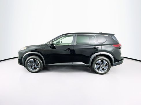 Used 2025 Nissan Rogue SV FWD image 4