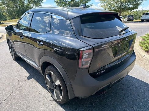 Used 2025 Nissan Kicks SR AWD/4WD image 7
