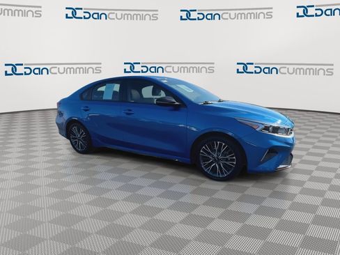 Used 2023 Kia Forte GT-Line w/ GT-Line Premium Package image 2