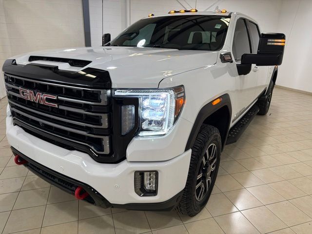 Used 2023 GMC Sierra 2500 AT4 w/ AT4 Preferred Package AWD/4WD image 2
