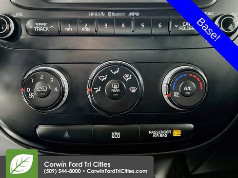 Used 2015 Kia Soul FWD image 9